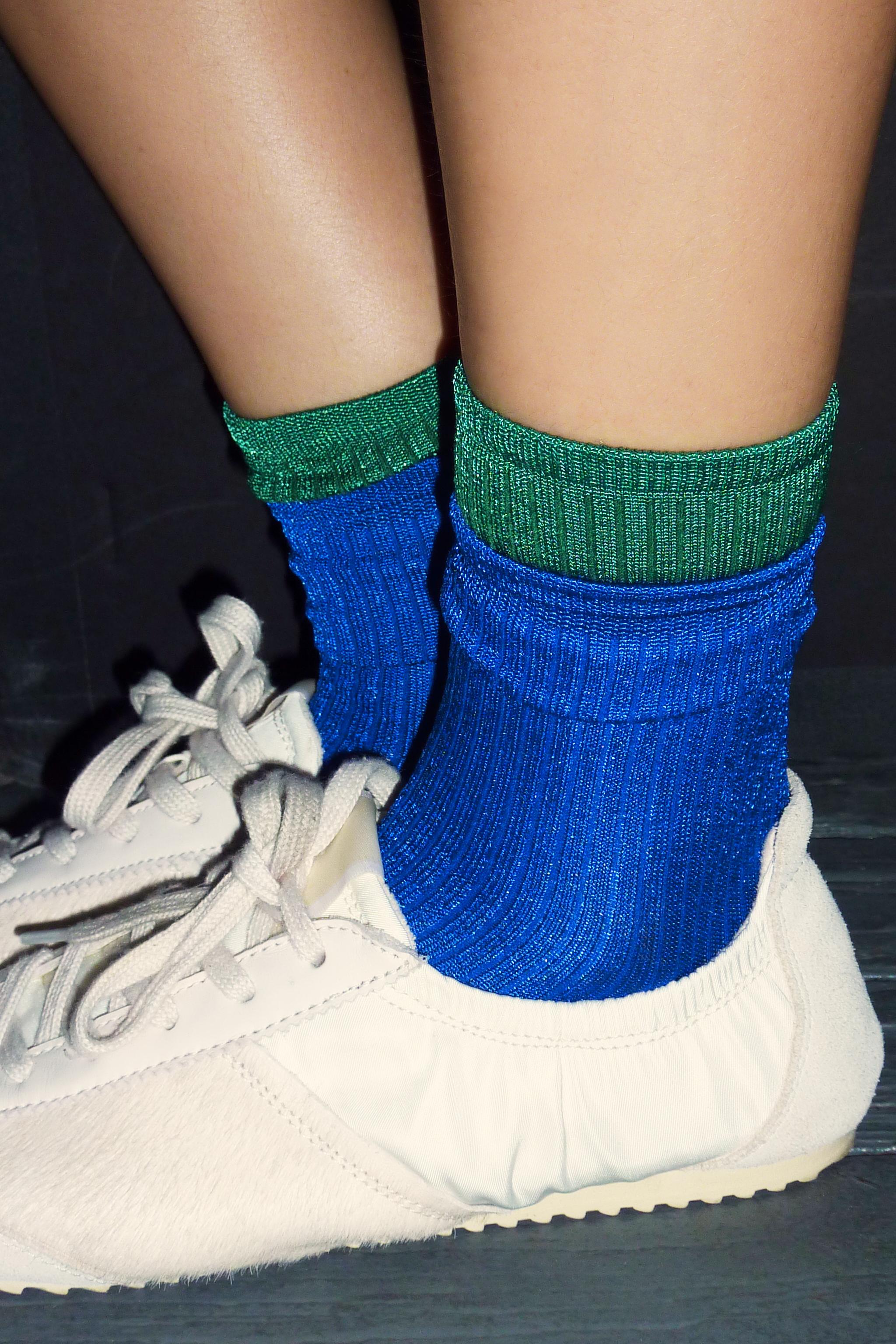 LAYERED-EFFECT RIBBED SOCKS